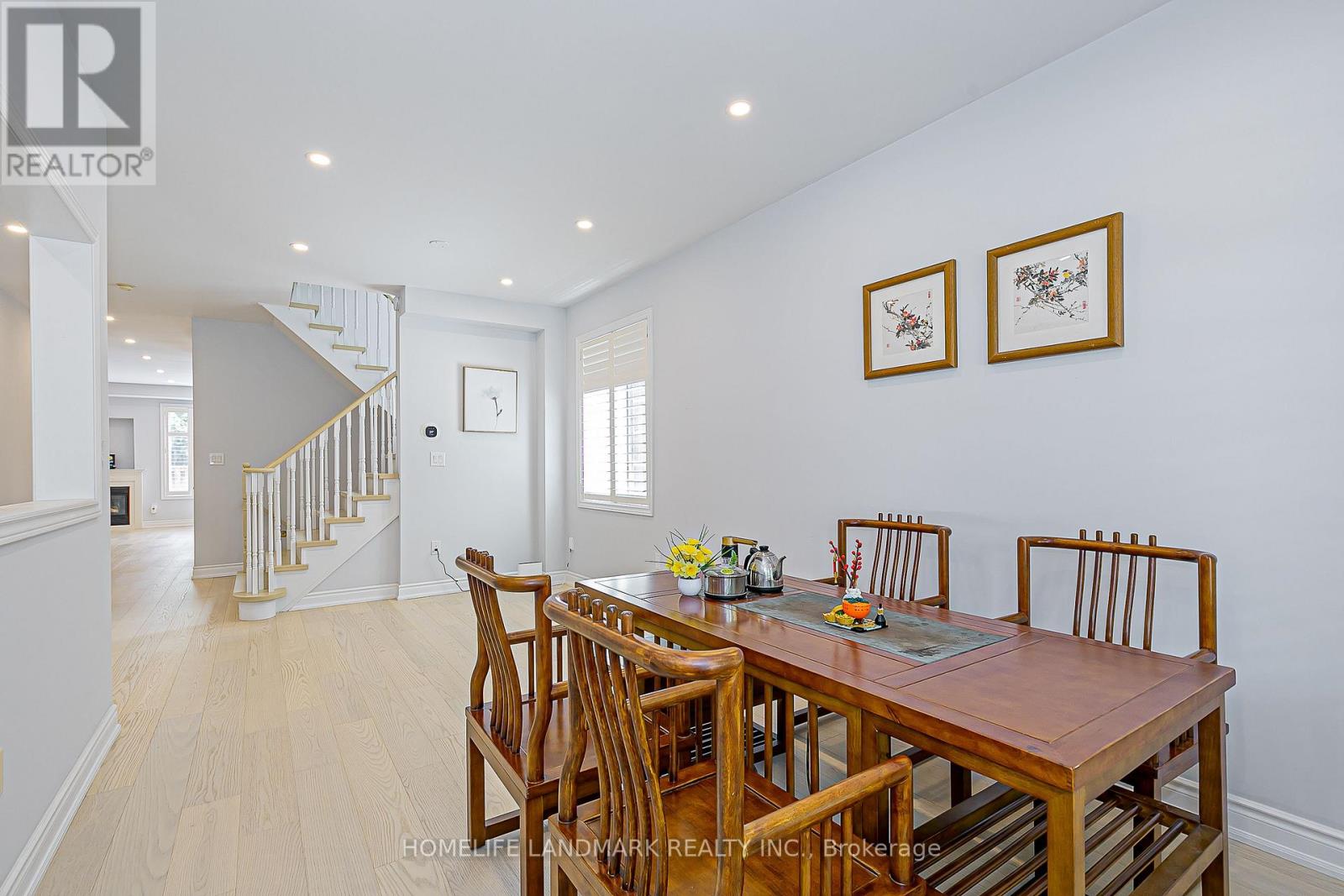 9 Longwood Avenue, Richmond Hill, Ontario  L4E 4B1 - Photo 7 - N12650314