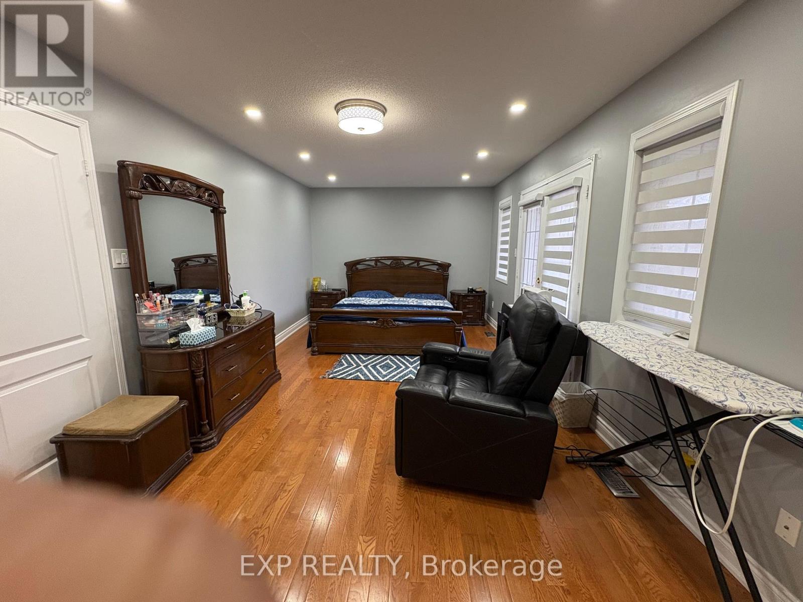 3810 Thomas Street, Mississauga, Ontario  L5M 7G4 - Photo 17 - W12650322