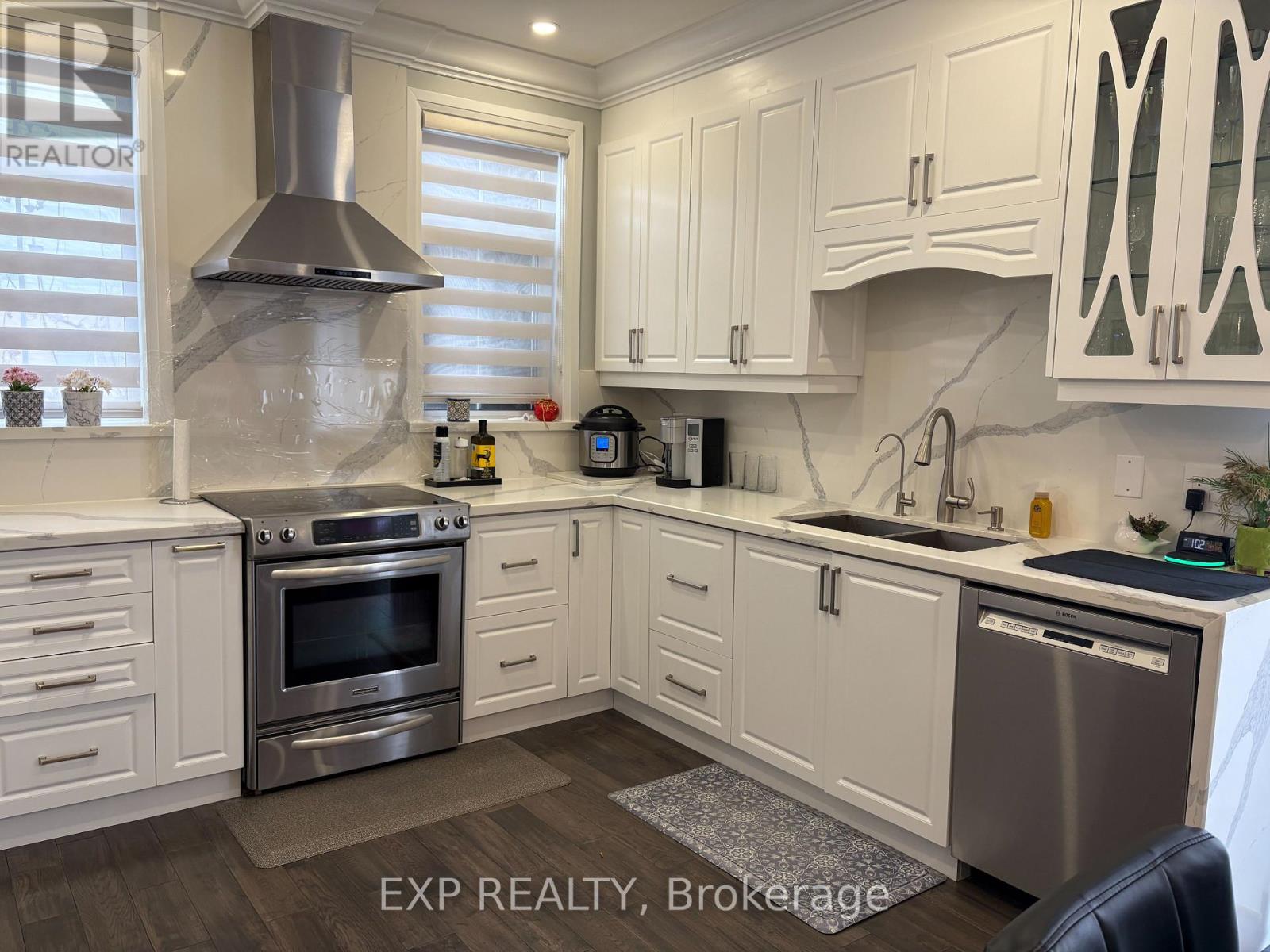 3810 Thomas Street, Mississauga, Ontario  L5M 7G4 - Photo 6 - W12650322