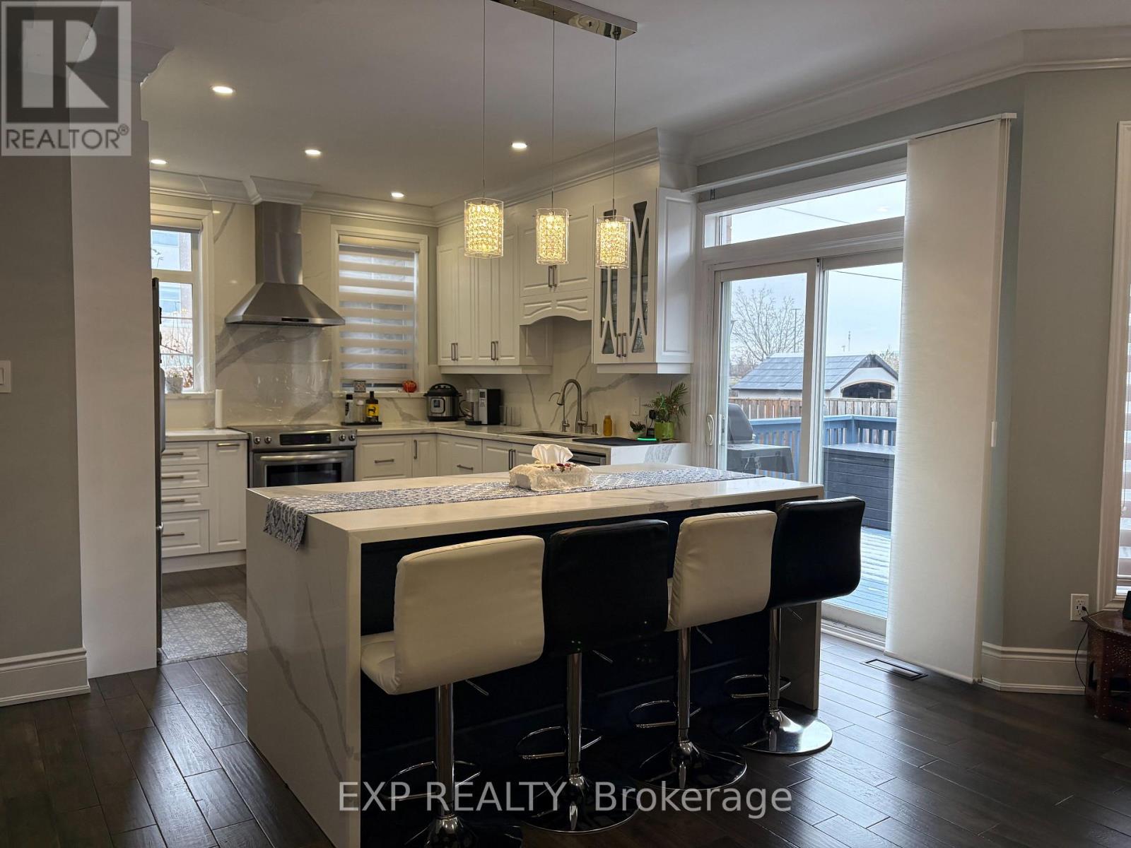 3810 Thomas Street, Mississauga, Ontario  L5M 7G4 - Photo 9 - W12650322