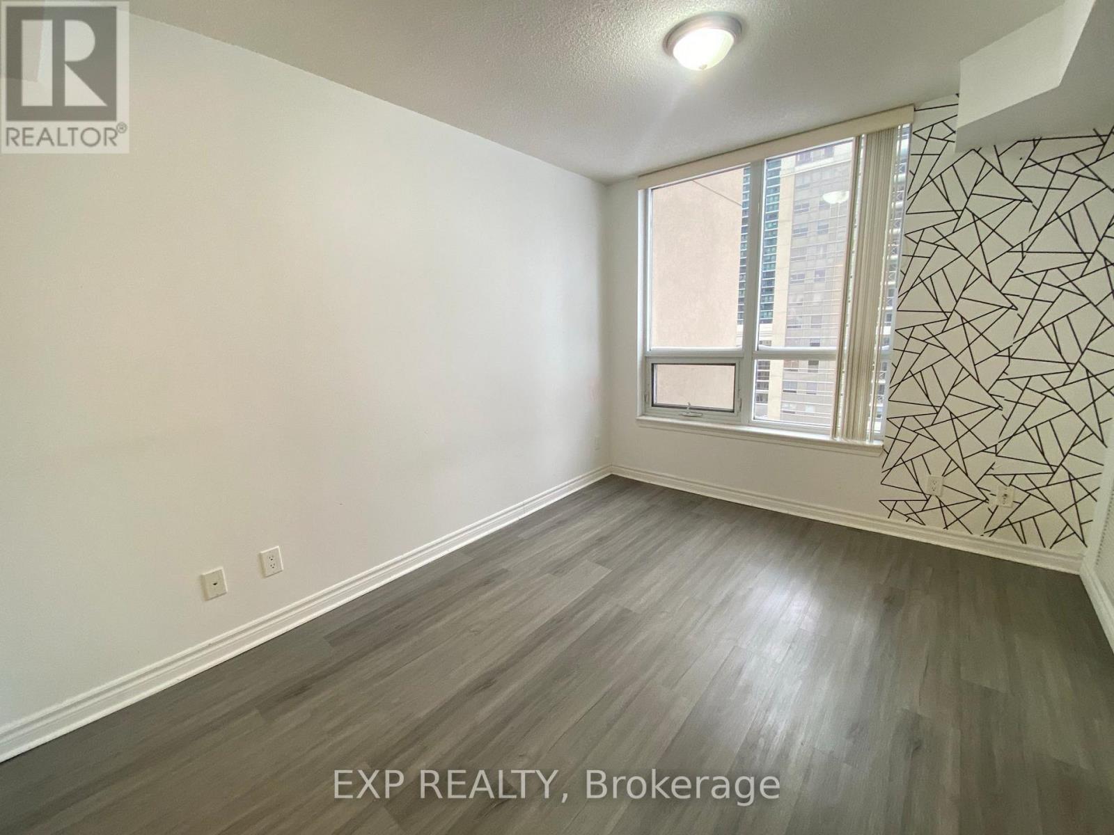 905 - 4090 Living Arts Drive, Mississauga, Ontario  L5B 4M8 - Photo 15 - W12549406