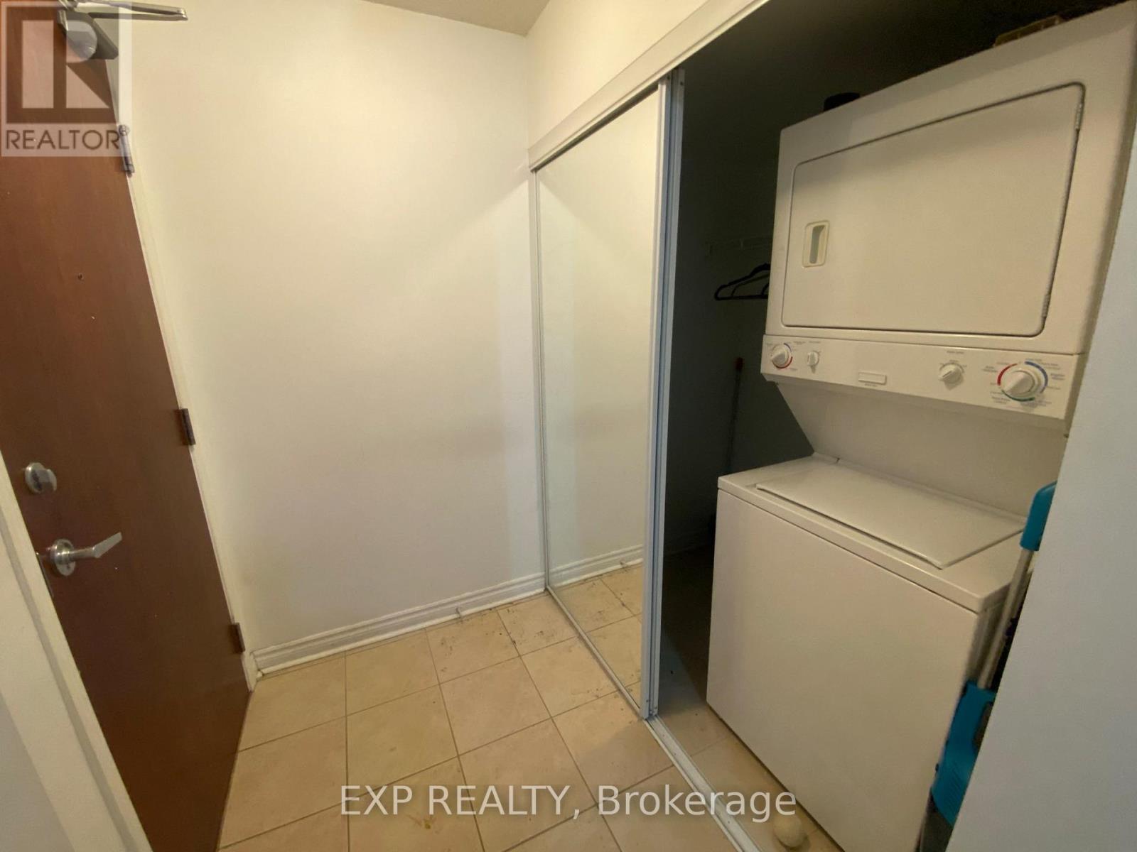 905 - 4090 Living Arts Drive, Mississauga, Ontario  L5B 4M8 - Photo 23 - W12549406