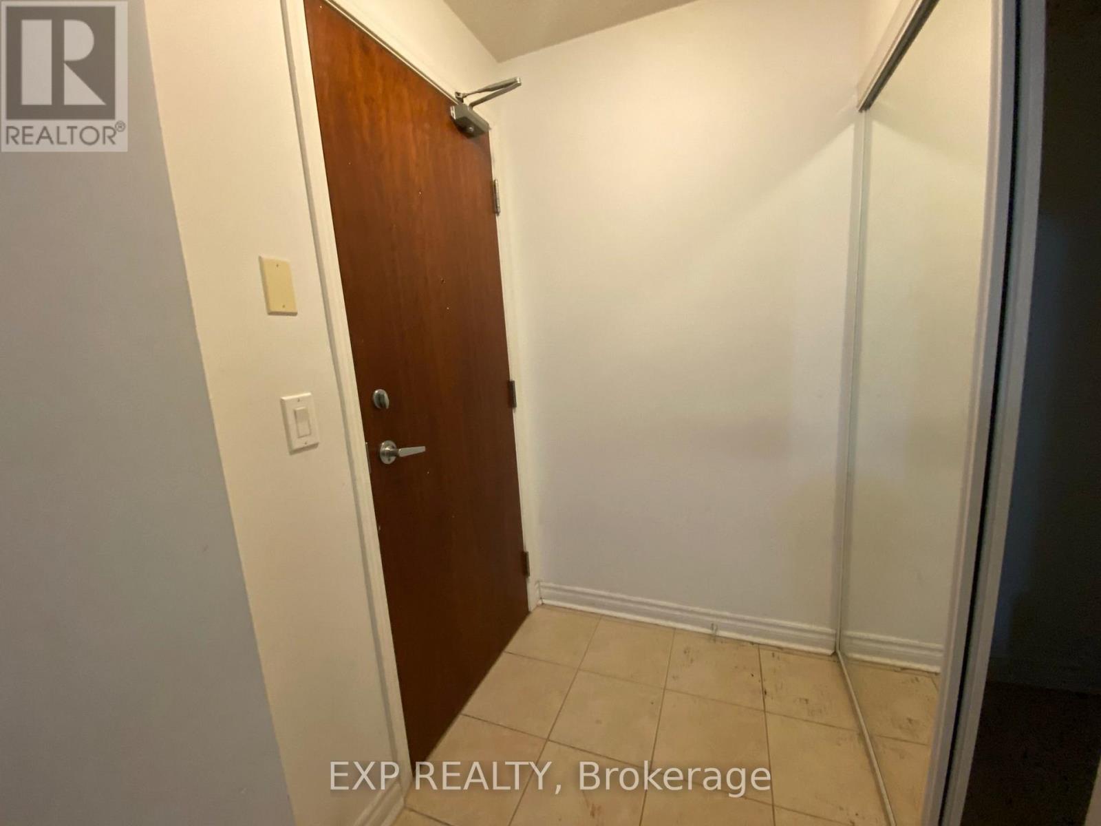 905 - 4090 Living Arts Drive, Mississauga, Ontario  L5B 4M8 - Photo 24 - W12549406