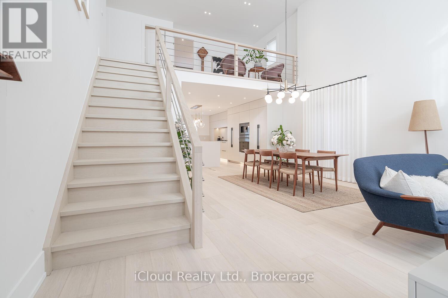 5389 Kindos Street, Burlington, Ontario  L7L 7M6 - Photo 4 - W12613606