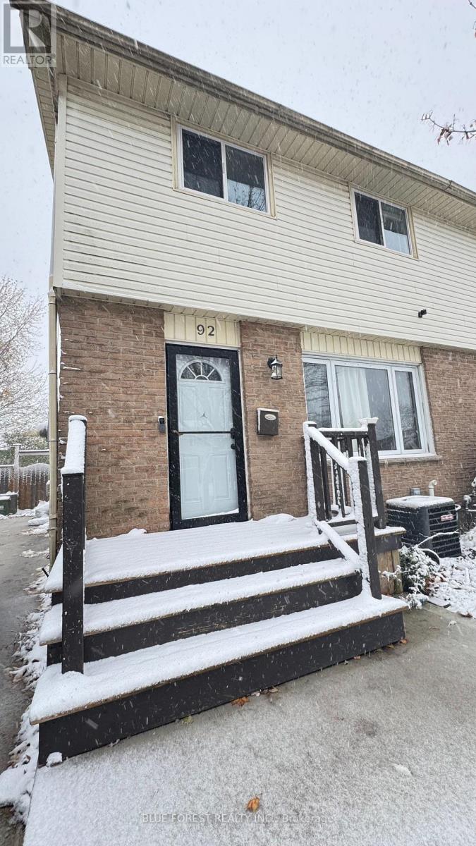 92 - 114 Pauline Crescent, London South, Ontario  N6E 2X6 - Photo 1 - X12650336