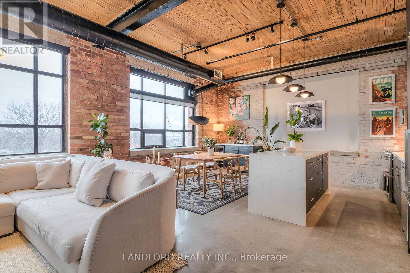 517 - 68 BROADVIEW AVENUE, Toronto, Ontario