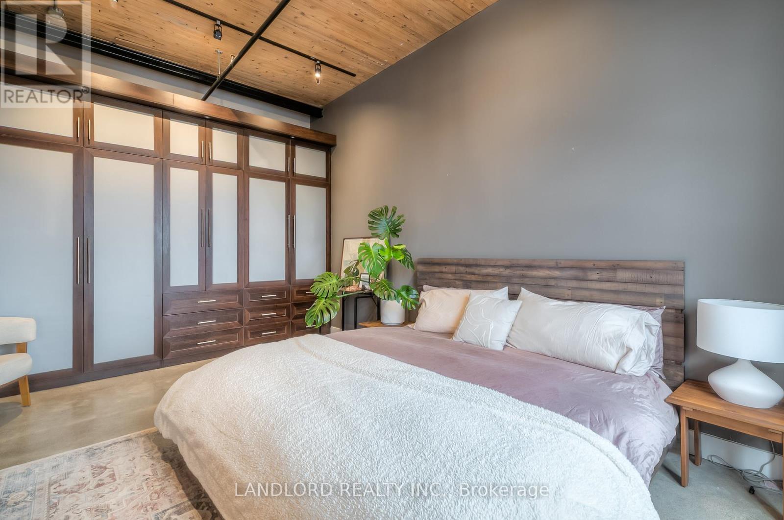 517 - 68 Broadview Avenue, Toronto, Ontario  M4M 2E6 - Photo 13 - E12650346