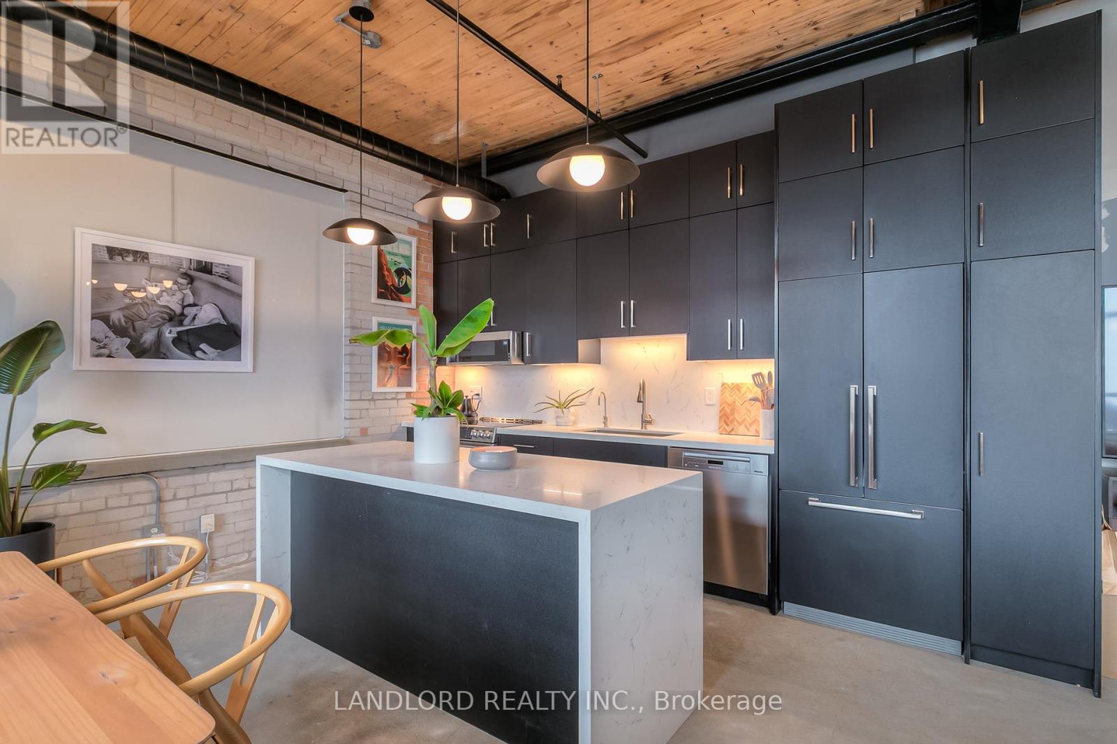 517 - 68 Broadview Avenue, Toronto, Ontario  M4M 2E6 - Photo 2 - E12650346