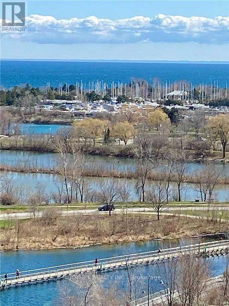 1210 - 65 ANNIE CRAIG DRIVE, Toronto, Ontario