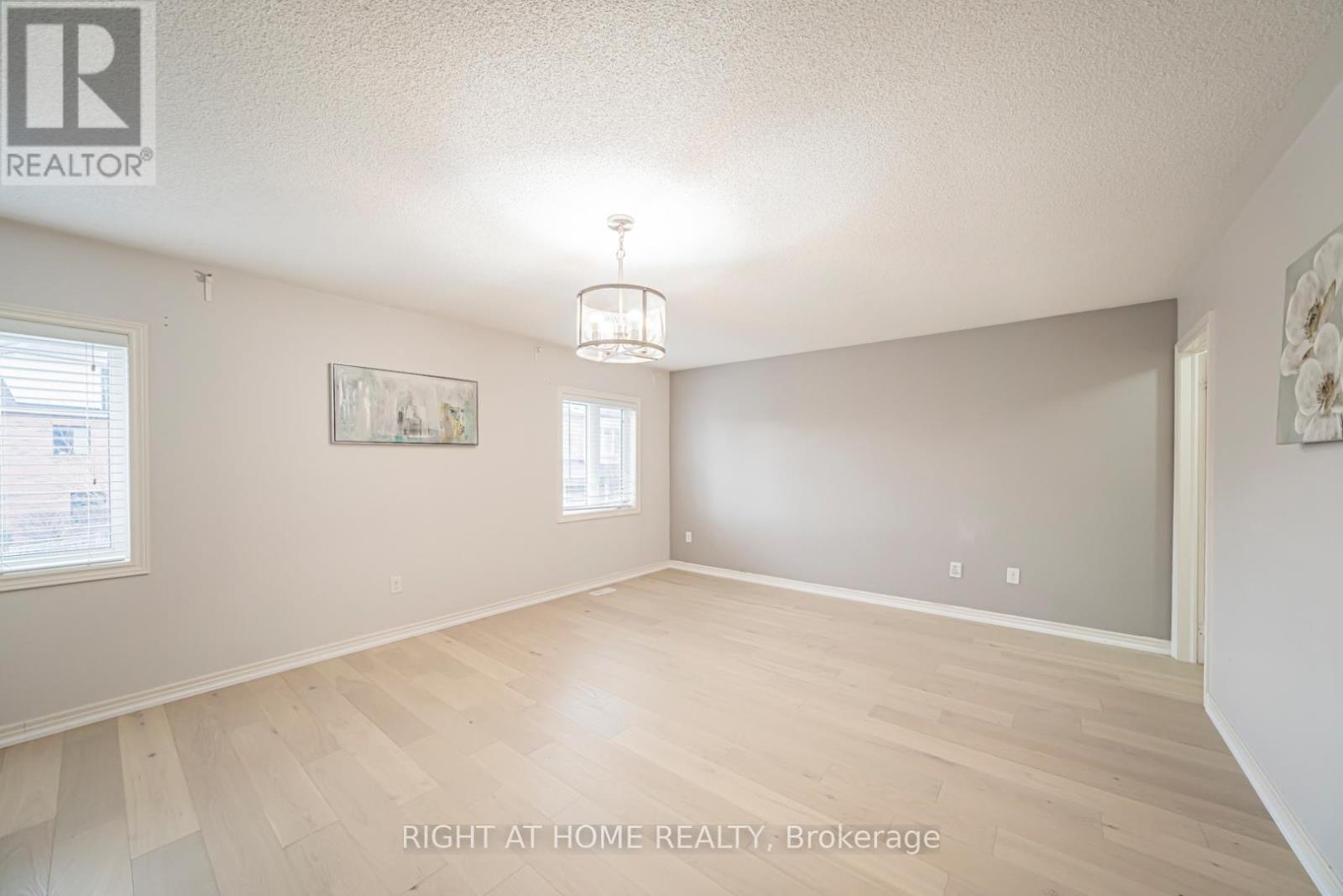 3152 Larry Crescent, Oakville, Ontario  L6M 0T1 - Photo 12 - W12650328