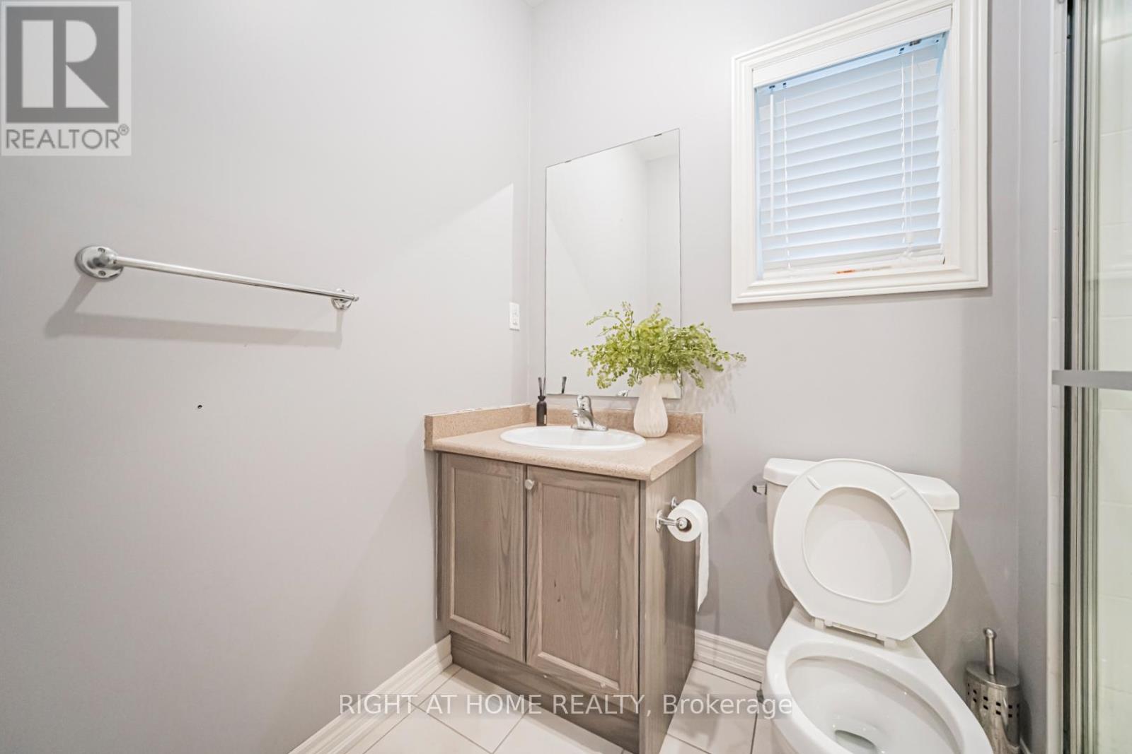 3152 Larry Crescent, Oakville, Ontario  L6M 0T1 - Photo 24 - W12650328