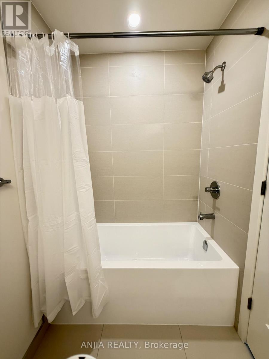 1607 - 3071 Trafalgar Rd Road, Oakville, Ontario  L6H 8C6 - Photo 16 - W12650330