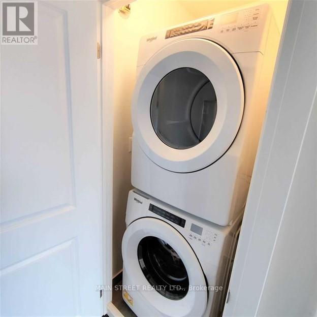 Upper - 9 Blackstone Street, Toronto, Ontario  M6L 0A3 - Photo 5 - W12650332