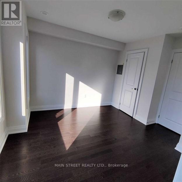 Upper - 9 Blackstone Street, Toronto, Ontario  M6L 0A3 - Photo 6 - W12650332