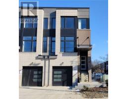 UPPER - 9 BLACKSTONE STREET, Toronto, Ontario