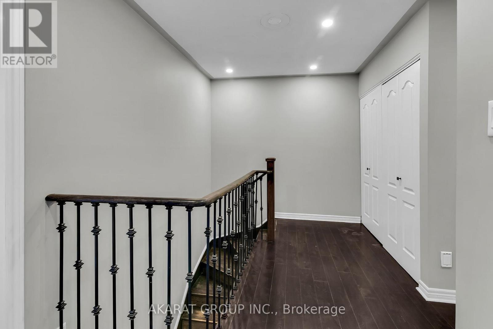 2365 Bankside Drive, Mississauga, Ontario  L5M 6E3 - Photo 17 - W12650334