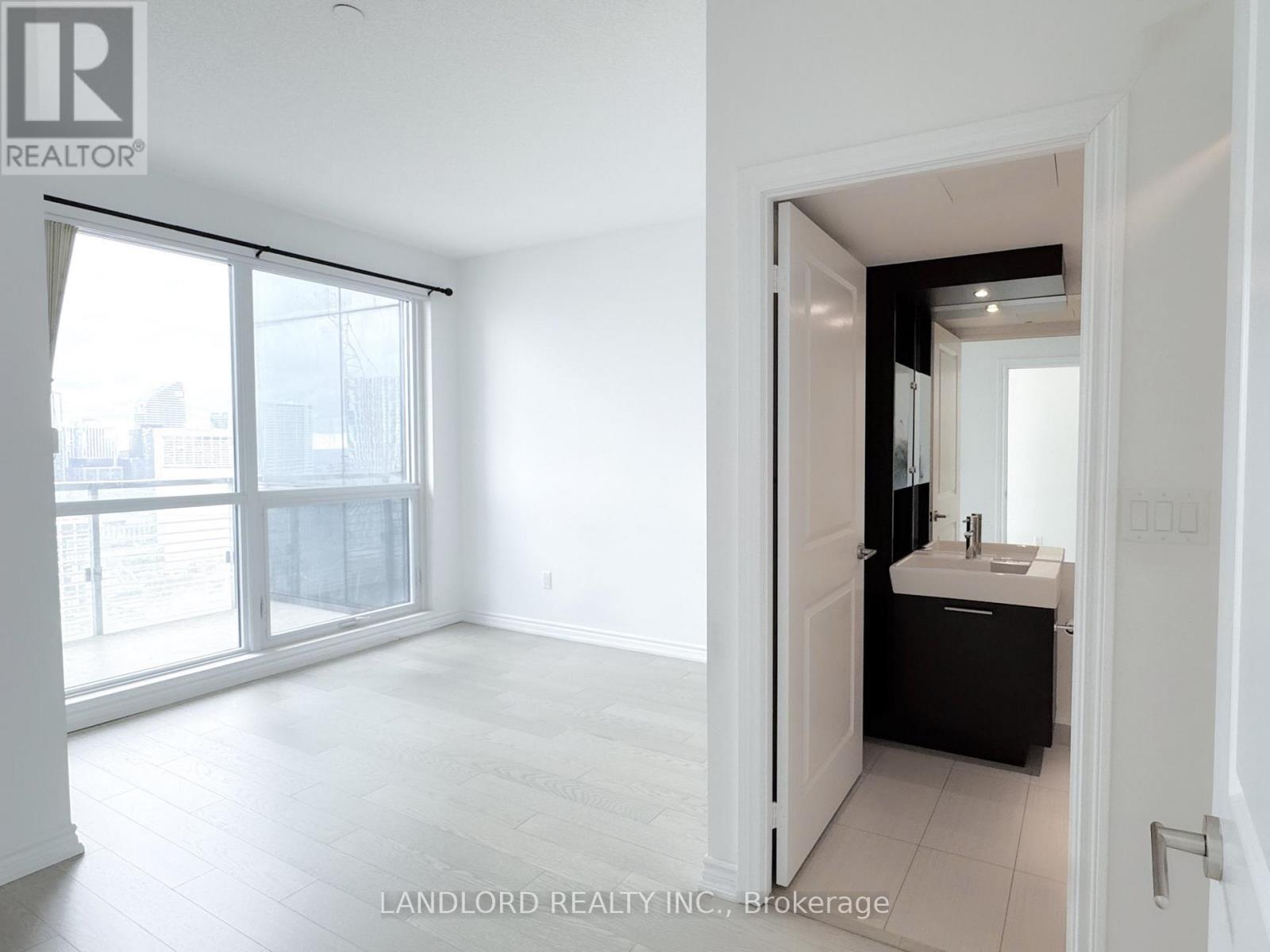 3507 - 386 Yonge Street, Toronto, Ontario  M5B 0A5 - Photo 9 - C12650352