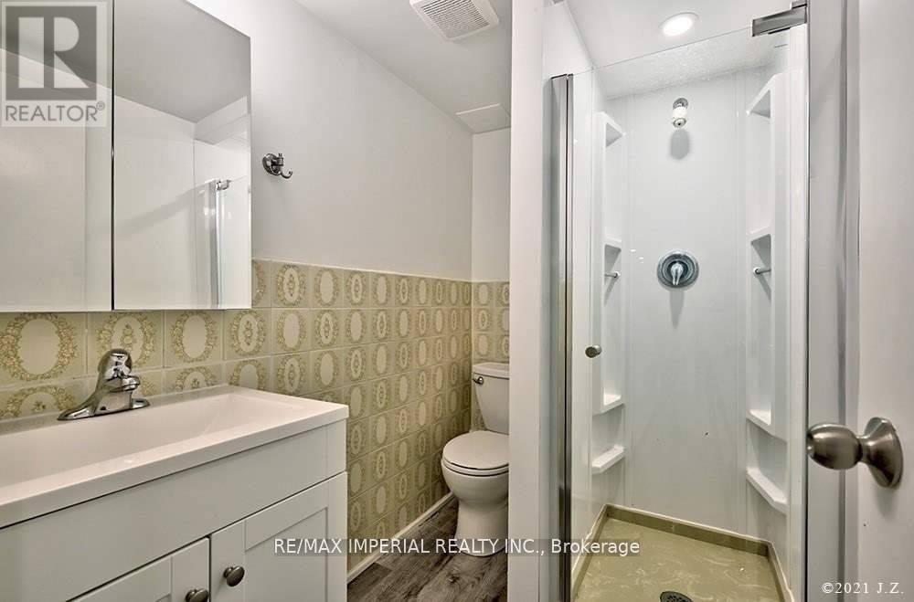 Lower - 711 Gilbert Street W, Whitby, Ontario  L1N 1S1 - Photo 6 - E12650350