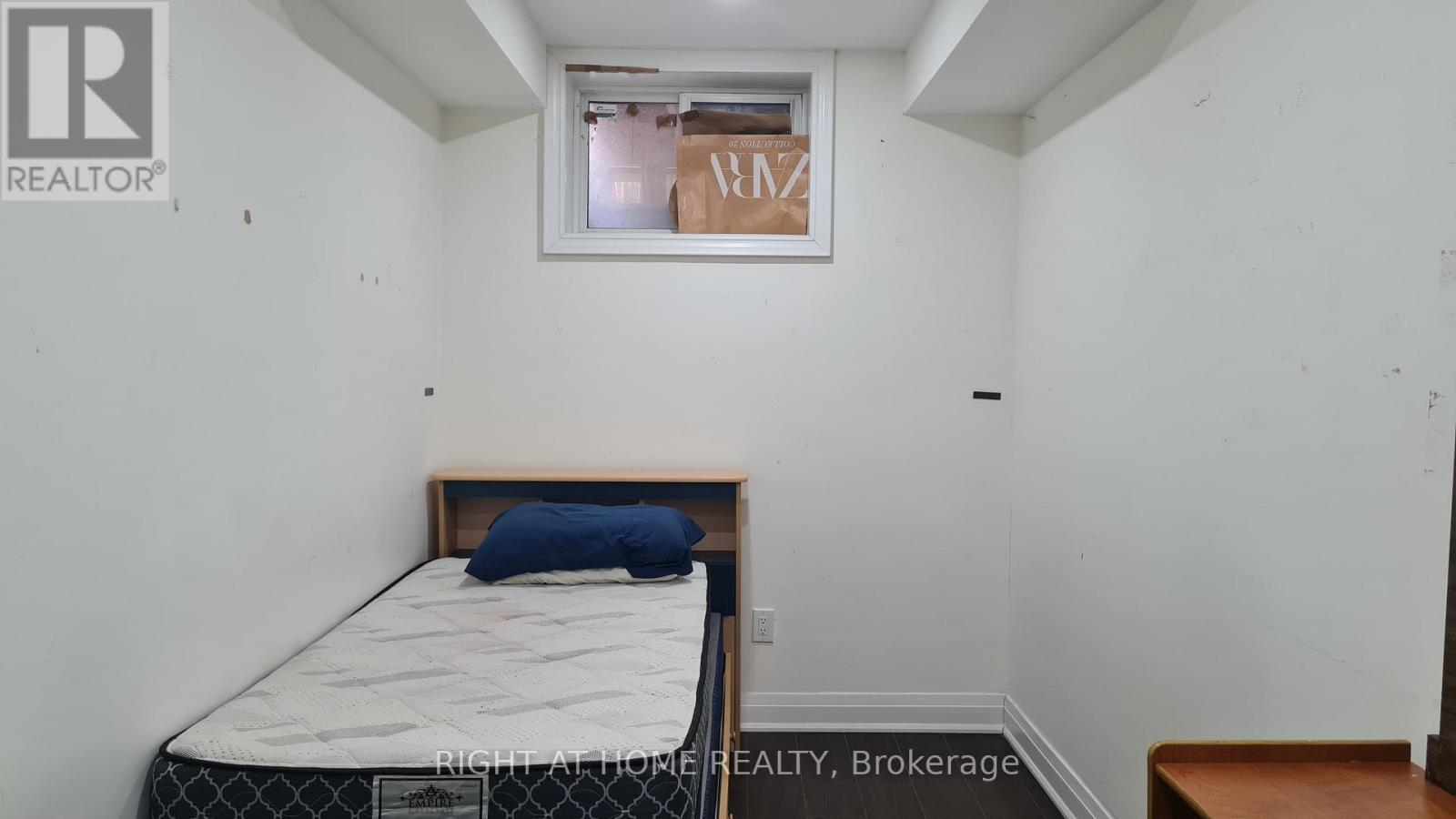 Room A - 10 Emmott Avenue, Toronto, Ontario  M1L 2X3 - Photo 5 - E12650356