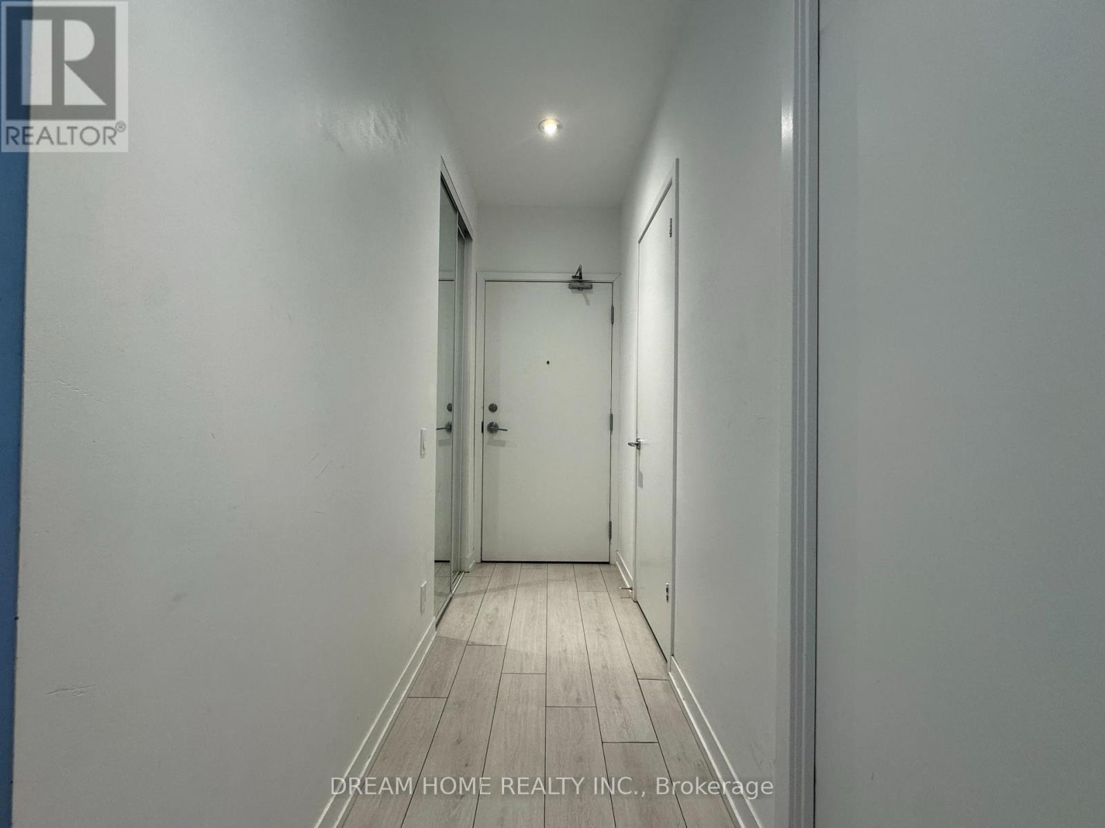 2805 - 898 Portgage Parkway, Vaughan, Ontario  L4K 0J6 - Photo 10 - N12592576