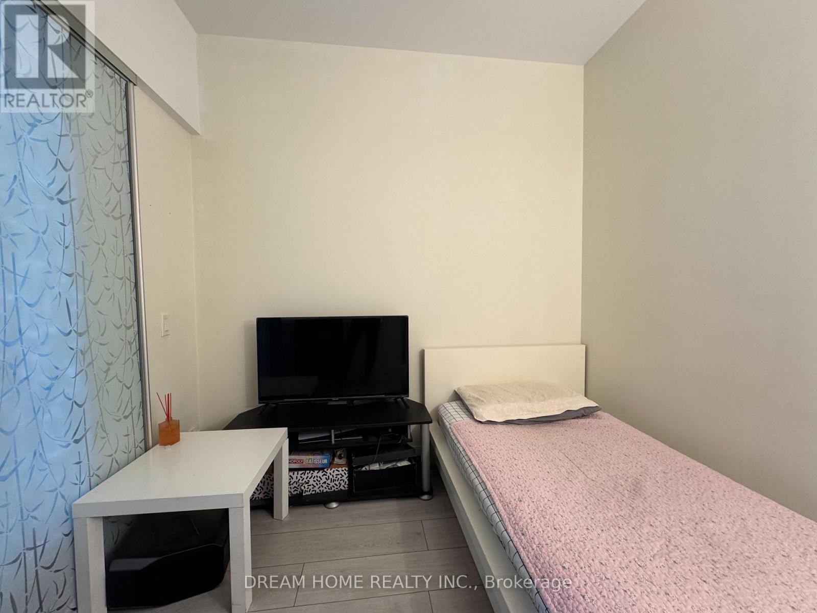 2805 - 898 Portgage Parkway, Vaughan, Ontario  L4K 0J6 - Photo 12 - N12592576