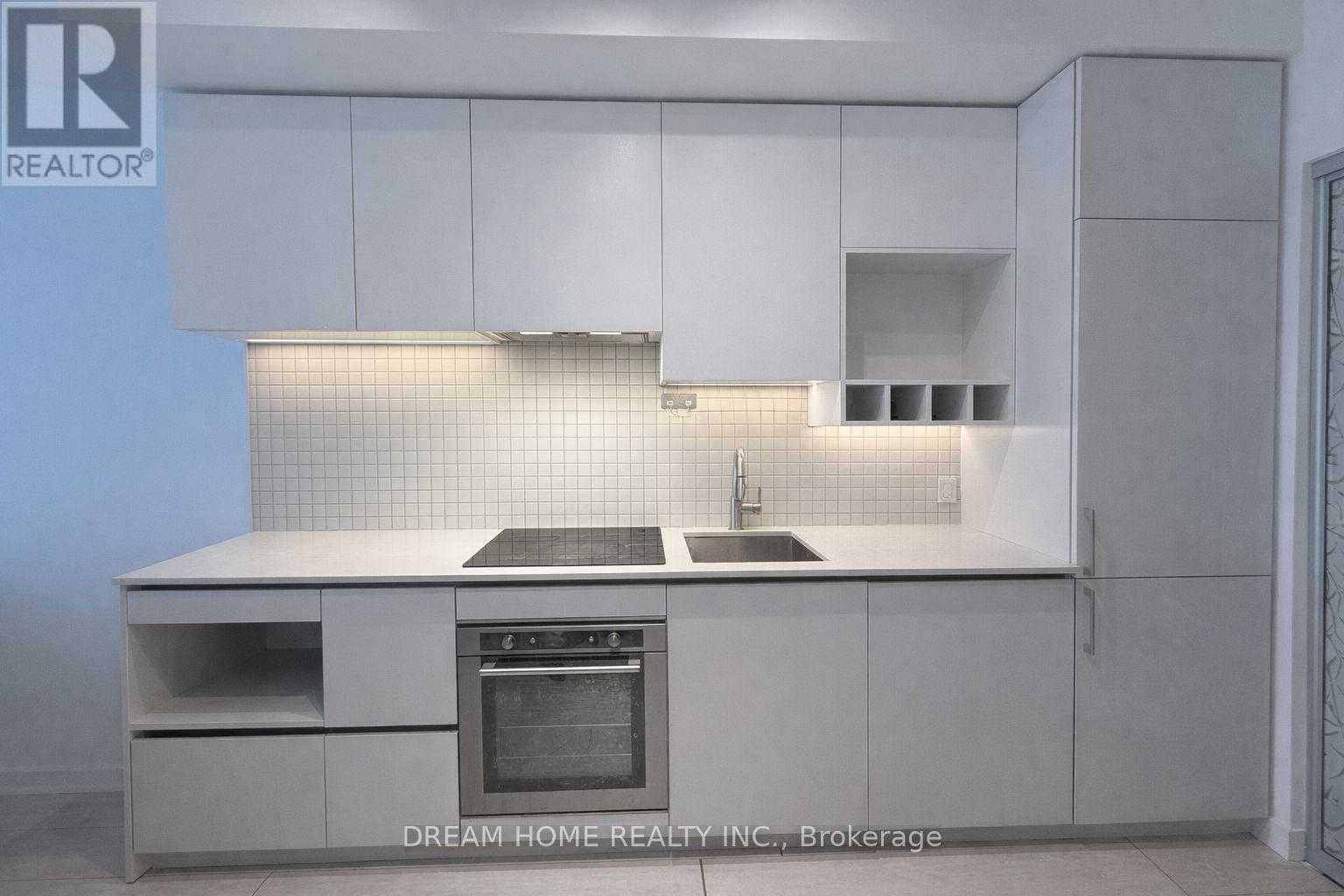 2805 - 898 Portgage Parkway, Vaughan, Ontario  L4K 0J6 - Photo 16 - N12592576