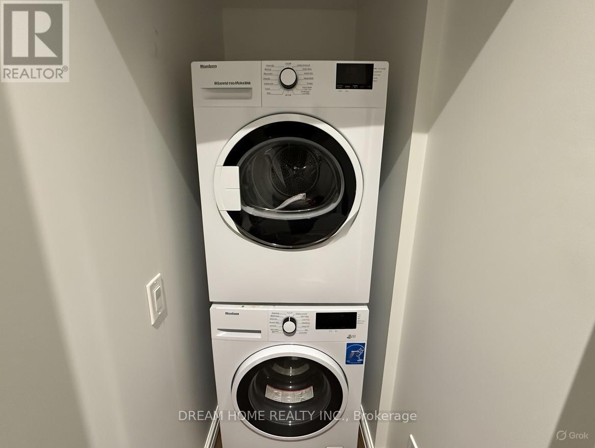 2805 - 898 Portgage Parkway, Vaughan, Ontario  L4K 0J6 - Photo 24 - N12592576