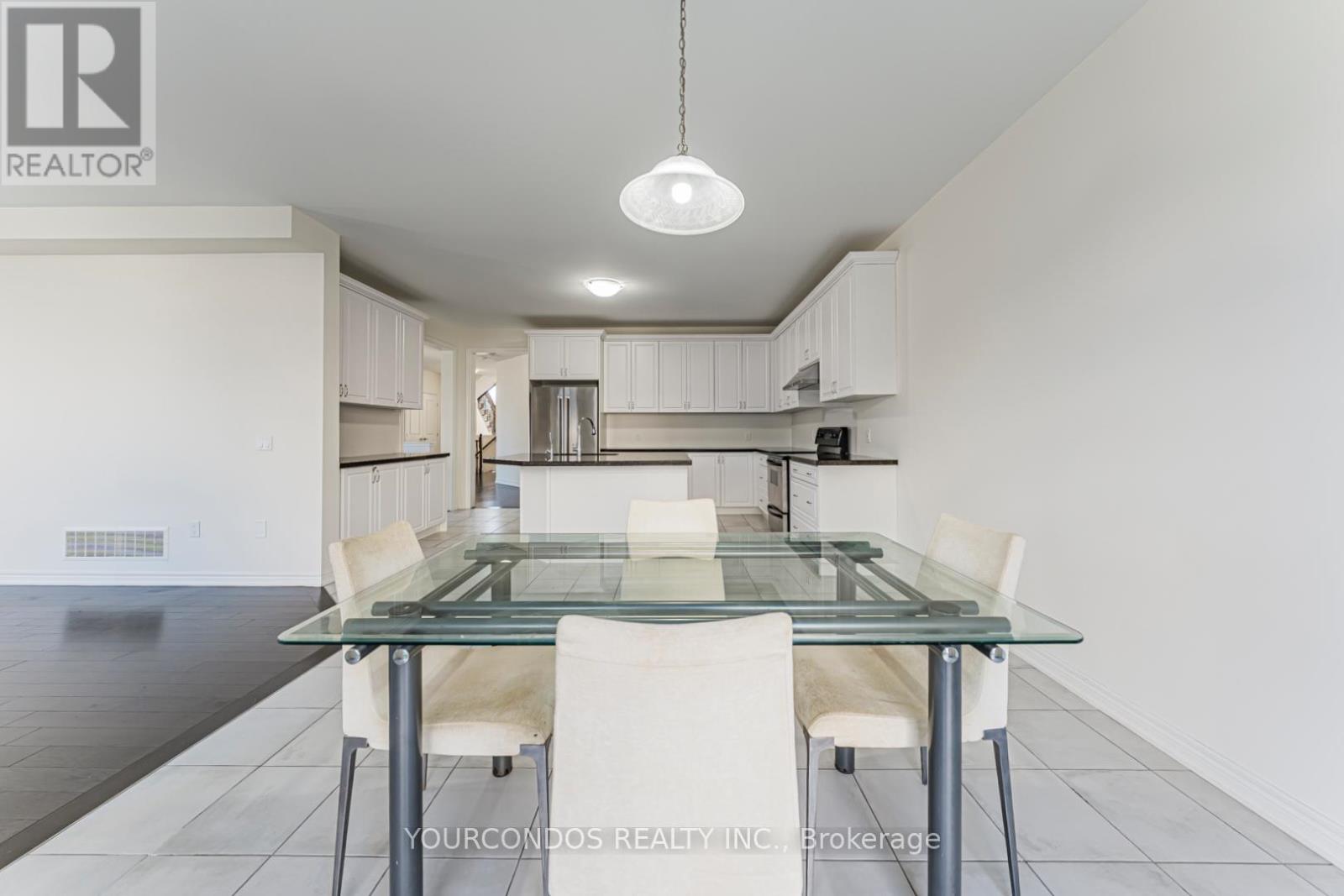 100 Beckett Avenue, East Gwillimbury, Ontario  L9N 0S7 - Photo 15 - N12650316