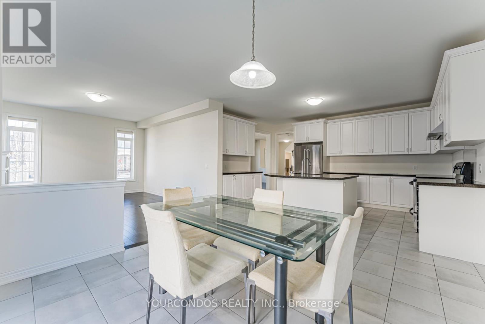 100 Beckett Avenue, East Gwillimbury, Ontario  L9N 0S7 - Photo 14 - N12650316