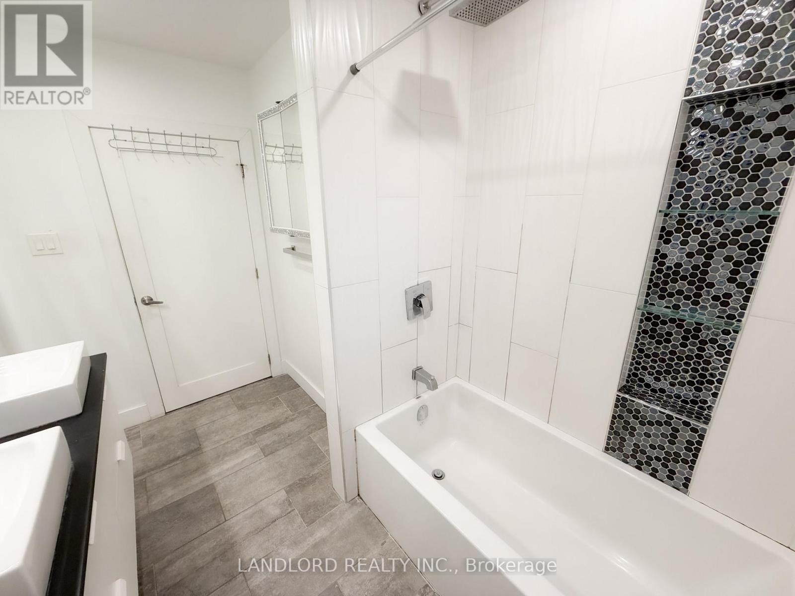 Main Floor - 18 Deerfield Road, Toronto, Ontario  M1K 4X6 - Photo 13 - E12650370