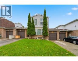 11 HILLBROOK Crescent, Kitchener, Ontario