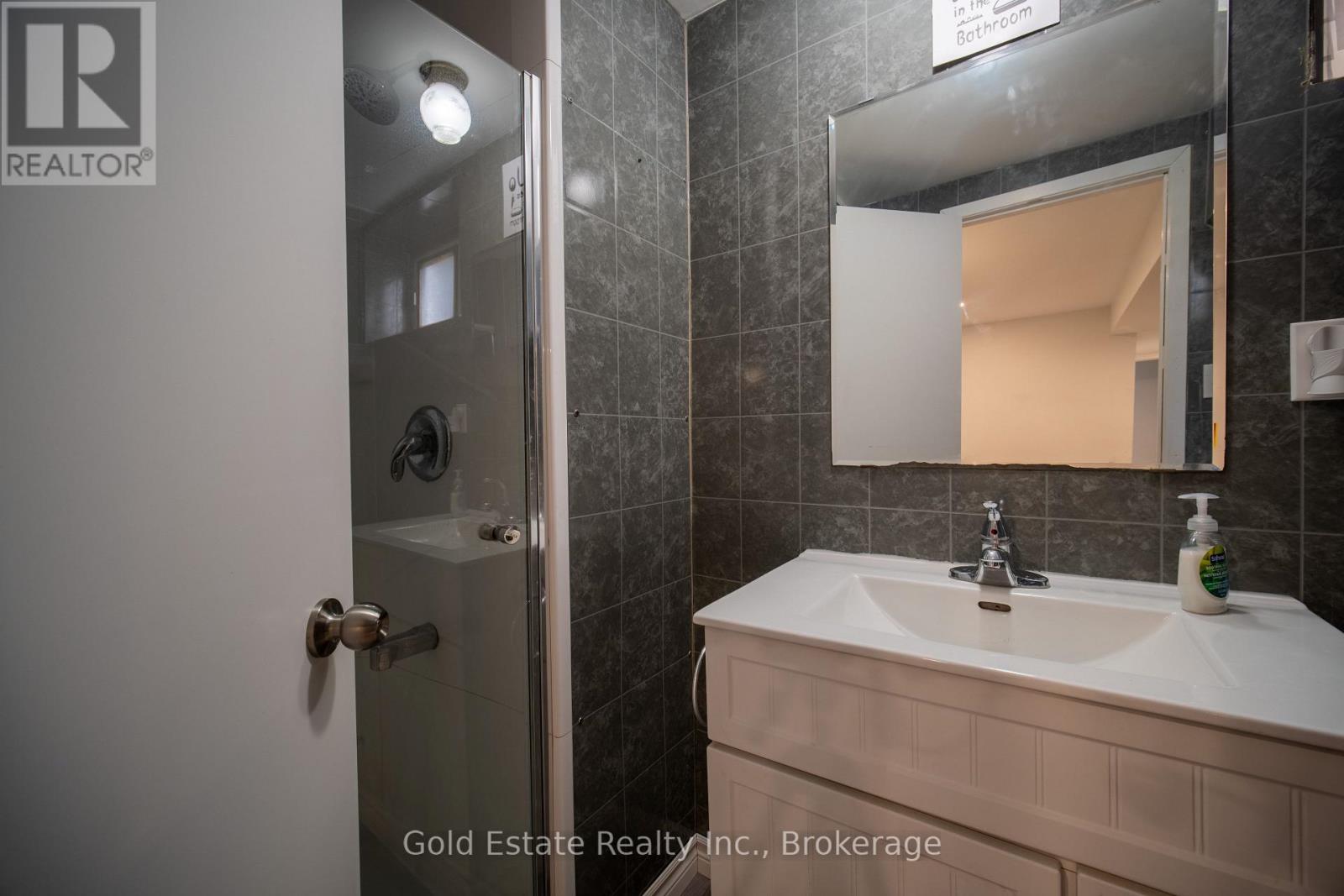 10 Monroe Street N, Cambridge, Ontario  N1R 2C5 - Photo 34 - X12650366