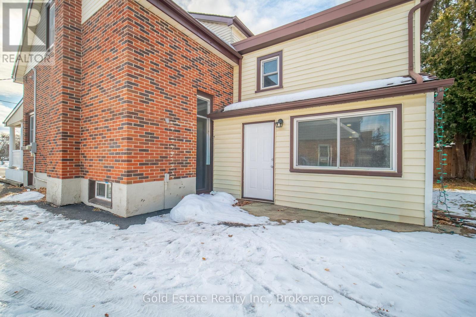 10 Monroe Street N, Cambridge, Ontario  N1R 2C5 - Photo 5 - X12650366