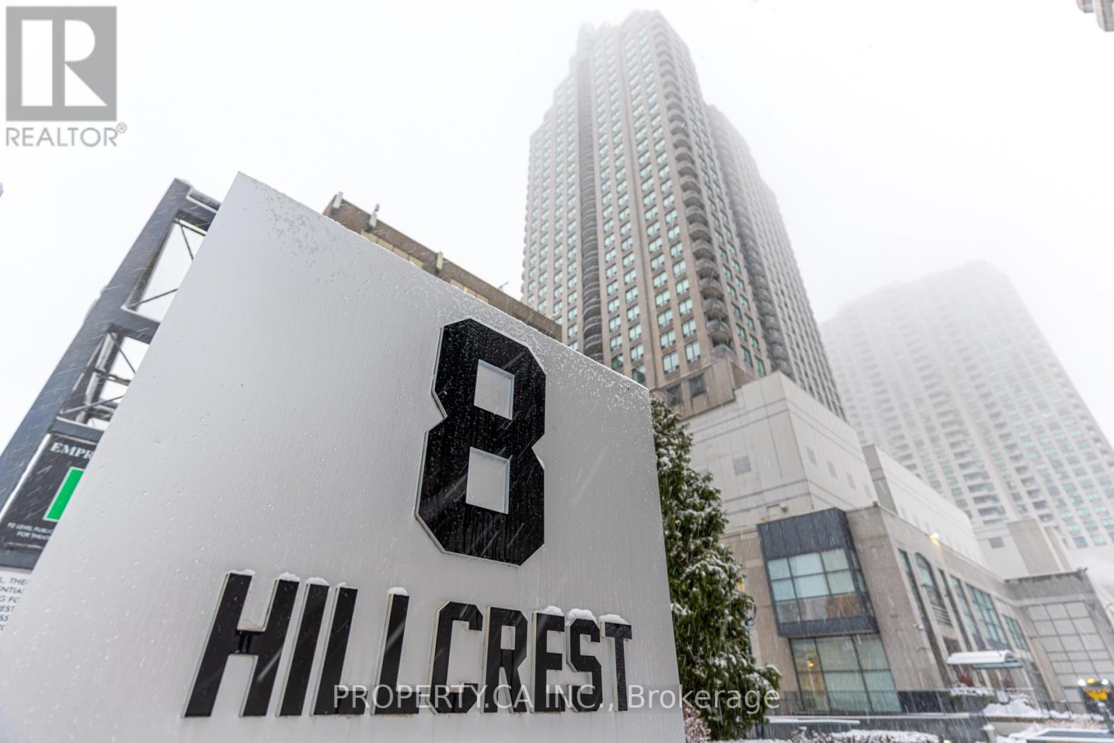 2309 - 8 HILLCREST AVENUE, Toronto, Ontario