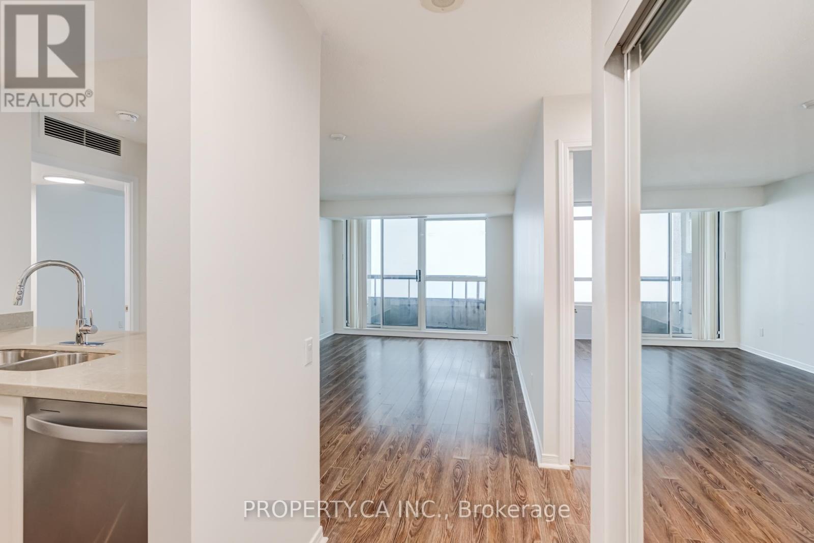 2309 - 8 Hillcrest Avenue, Toronto, Ontario  M2N 6Y6 - Photo 5 - C12650380