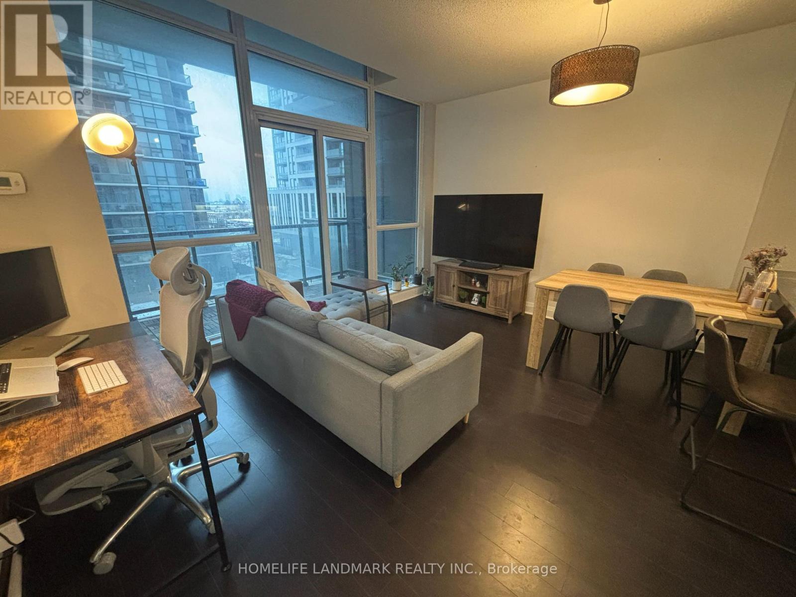 401 - 1185 The Queensway, Toronto, Ontario  M8Z 0C6 - Photo 4 - W12650376