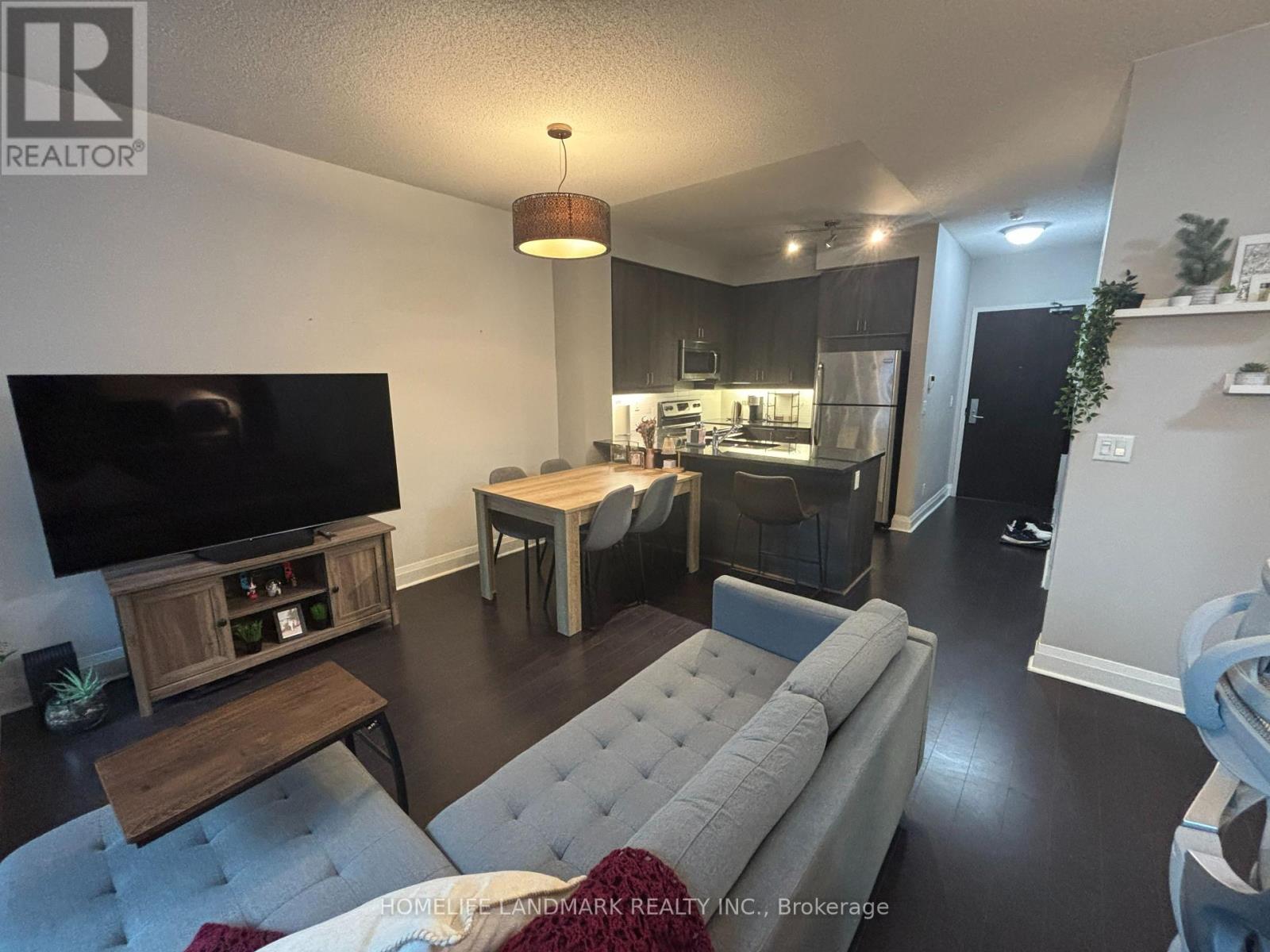 401 - 1185 The Queensway, Toronto, Ontario  M8Z 0C6 - Photo 5 - W12650376