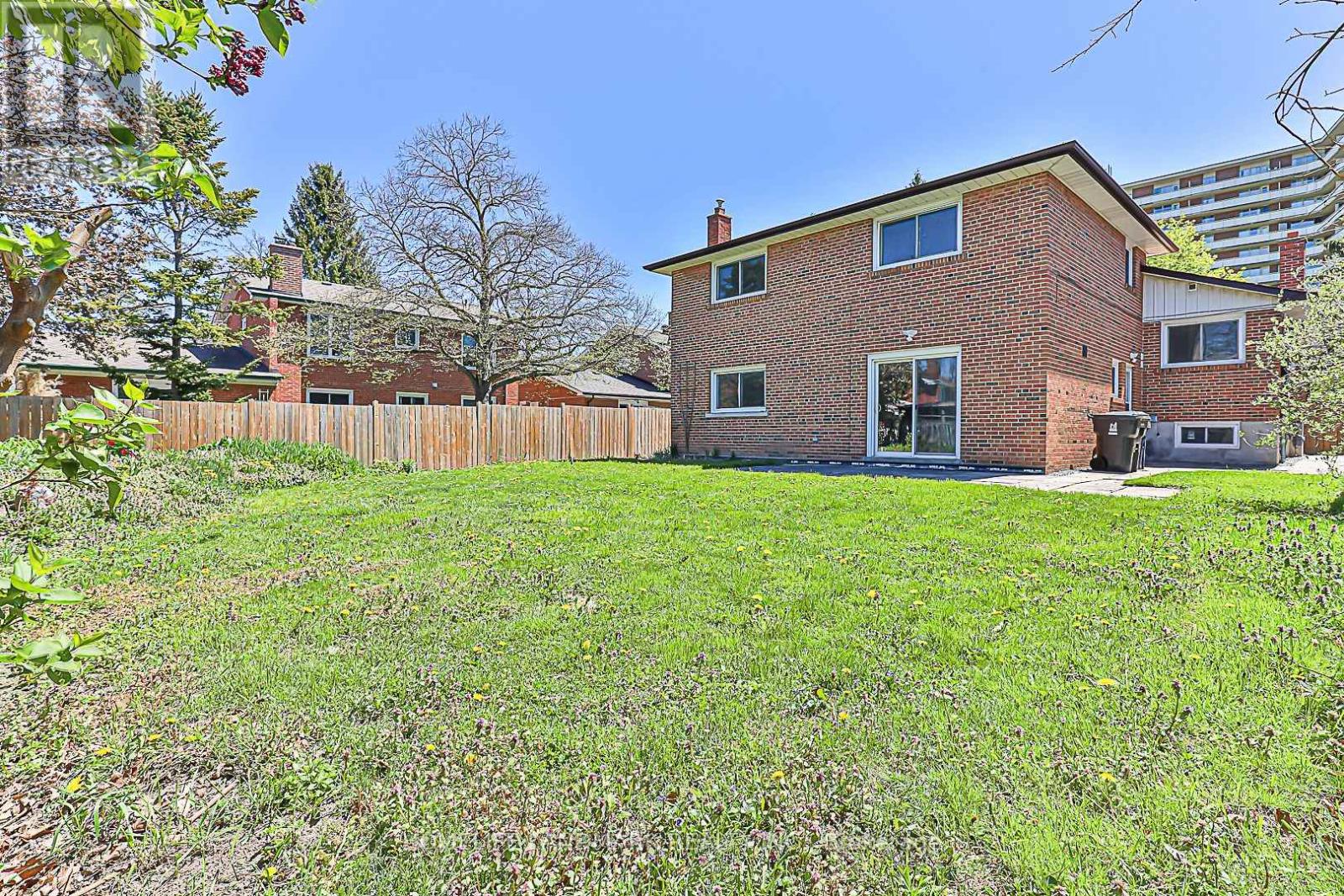 612 Van Horne Avenue, Toronto, Ontario  M2J 2V4 - Photo 49 - C12650390