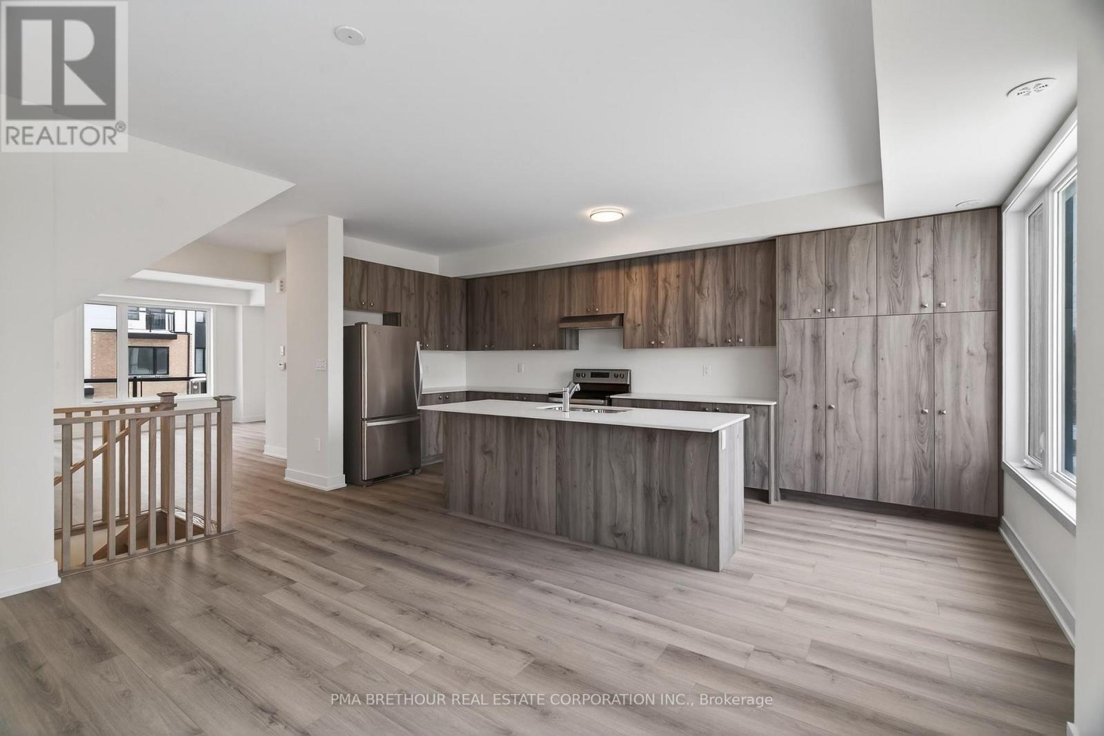 12 Lively Way, Whitby, Ontario  L1R 0S3 - Photo 14 - E12650392