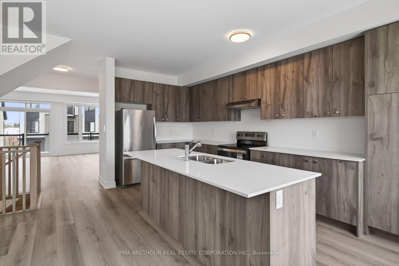 12 Lively Way, Whitby, Ontario  L1R 0S3 - Photo 15 - E12650392