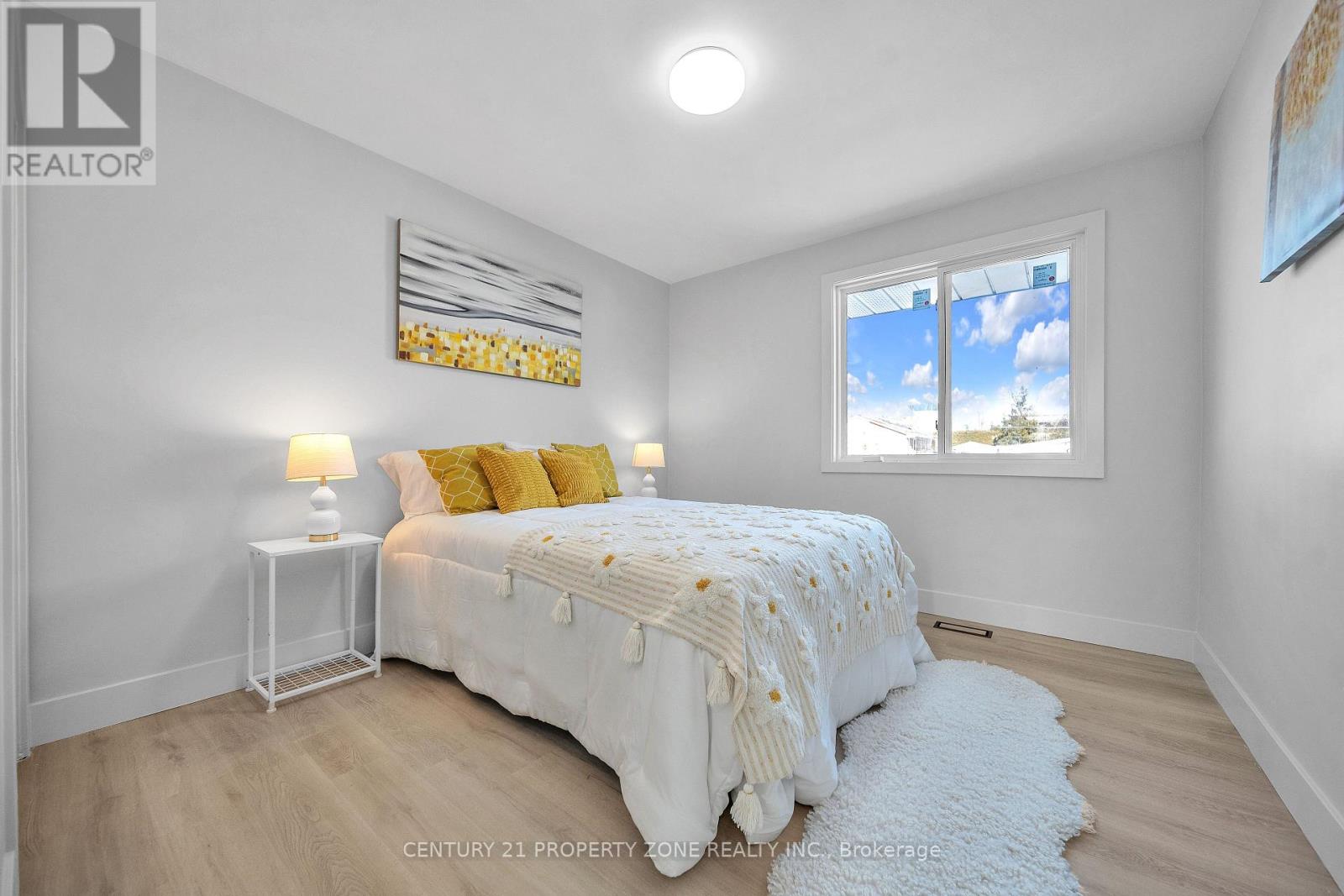 102 Prince Charles Drive, Halton Hills, Ontario  L7G 3V6 - Photo 15 - W12650388