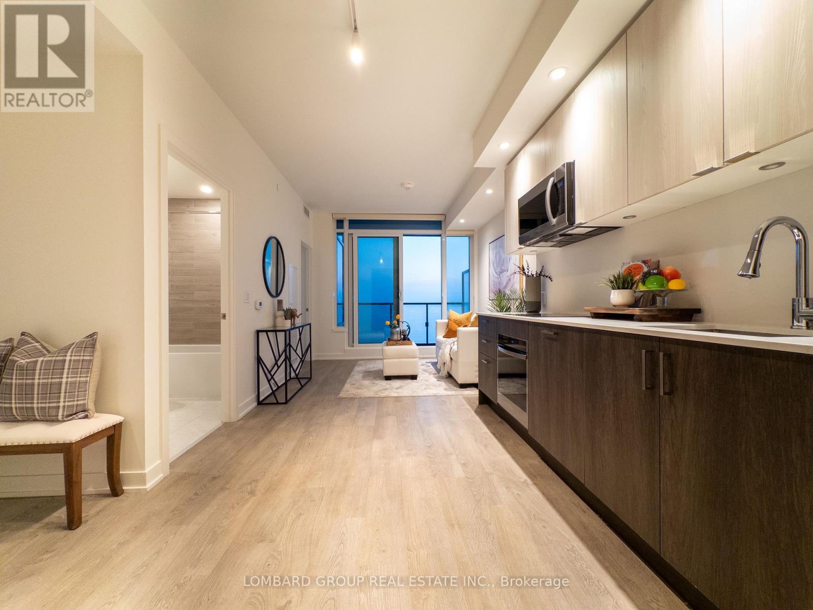 2508 - 1928 Lake Shore Boulevard W, Toronto, Ontario  M6S 0B1 - Photo 4 - W12650396