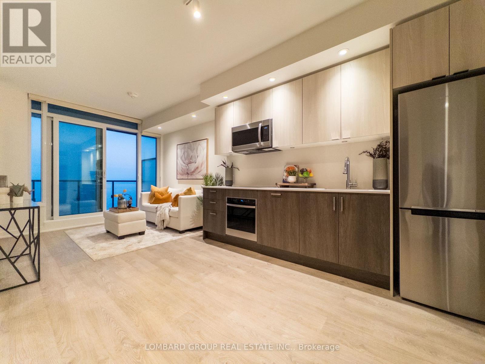 2508 - 1928 Lake Shore Boulevard W, Toronto, Ontario  M6S 0B1 - Photo 5 - W12650396