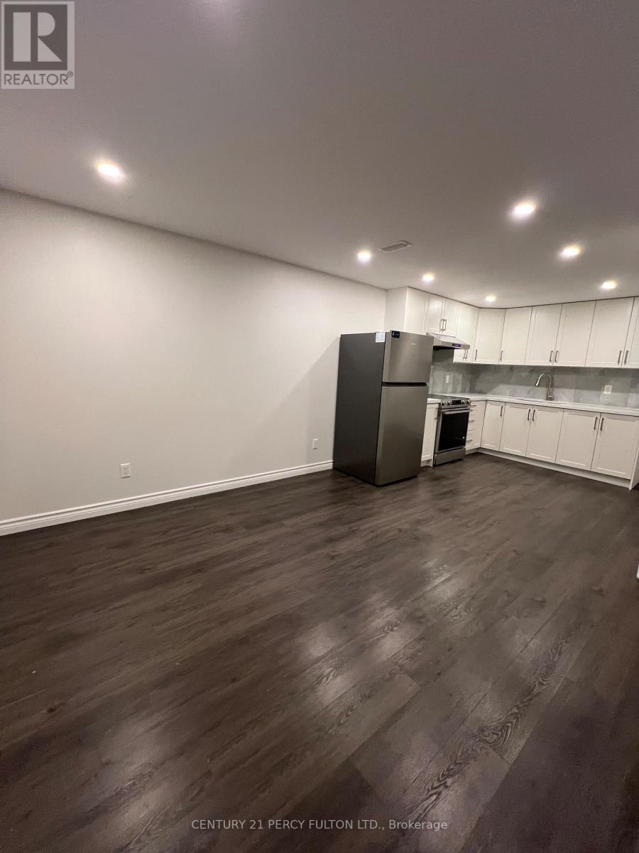 Basement - 22 Chester Street, Oakville, Ontario  L6H 6G8 - Photo 14 - W12650398