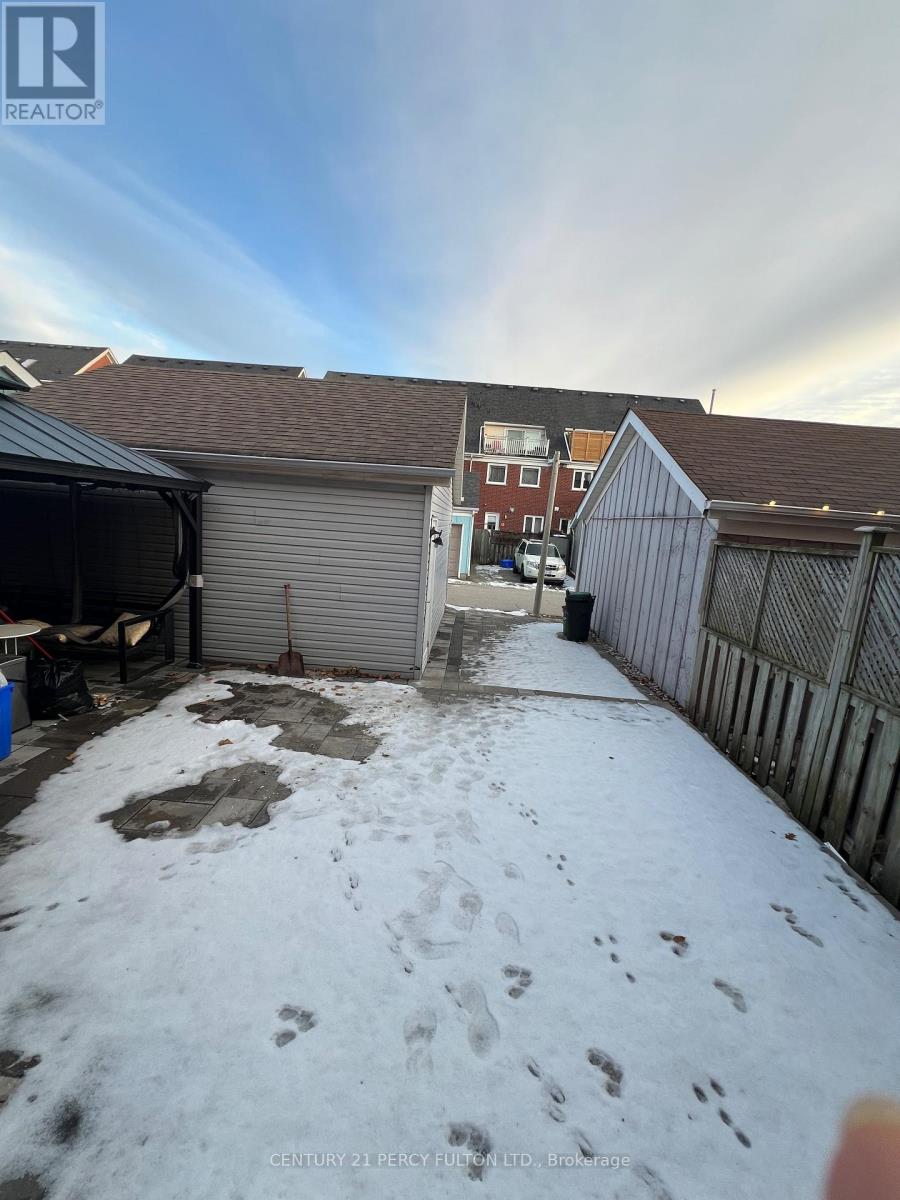 Basement - 22 Chester Street, Oakville, Ontario  L6H 6G8 - Photo 15 - W12650398