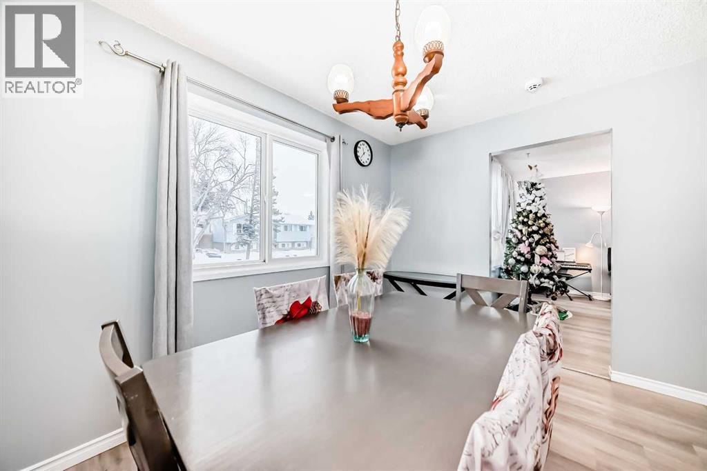 791 Penbrooke Road Se, Calgary, Alberta  T2A 3T4 - Photo 11 - A2276172