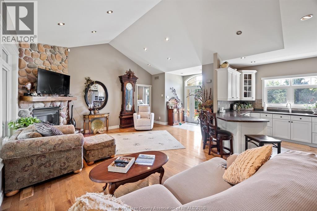 507 Ladale Lane, Wheatley, Ontario  N0P 2P0 - Photo 11 - 25032027