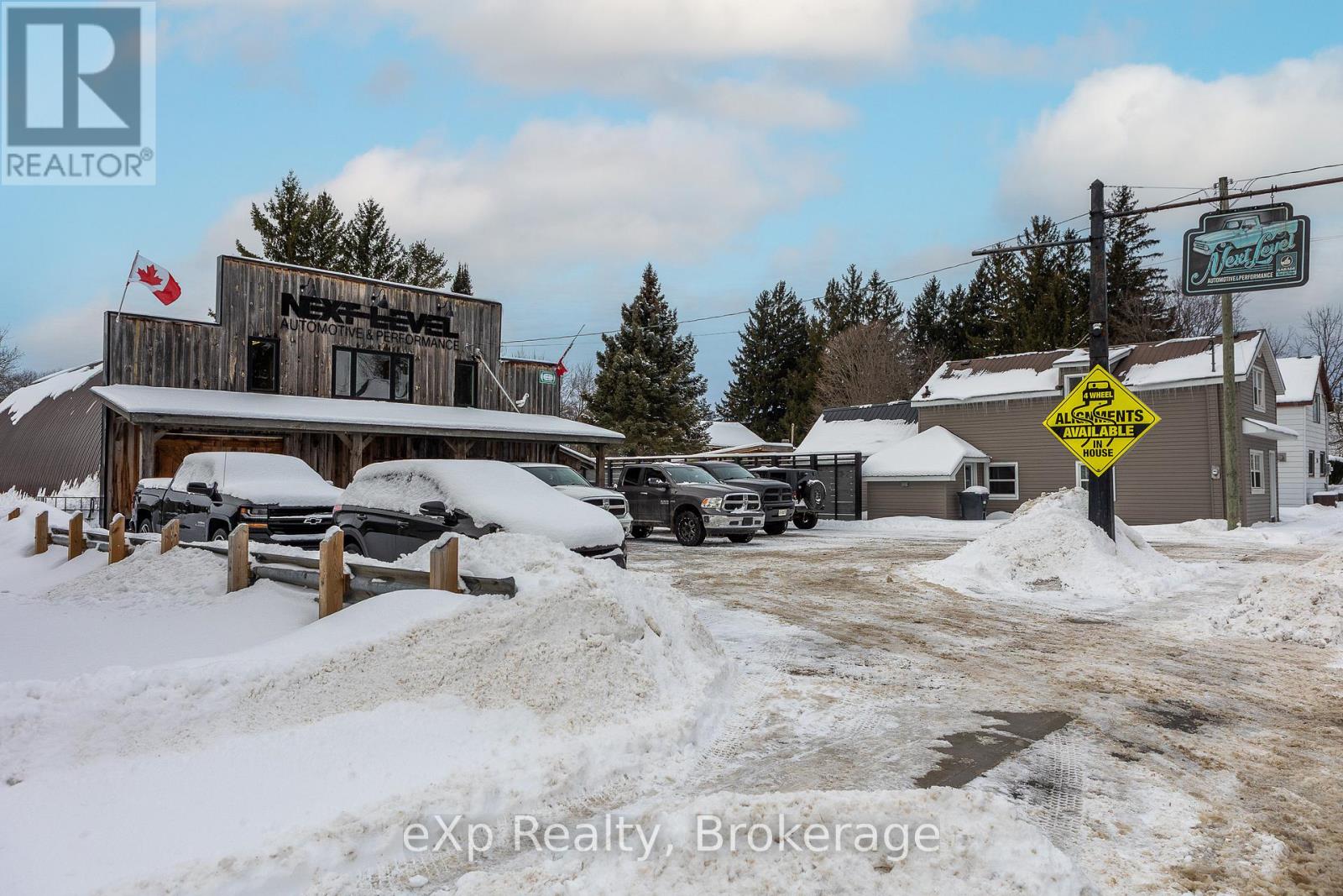 160 Garafraxa Street, Chatsworth, Ontario  N0H 1G0 - Photo 3 - X12650420