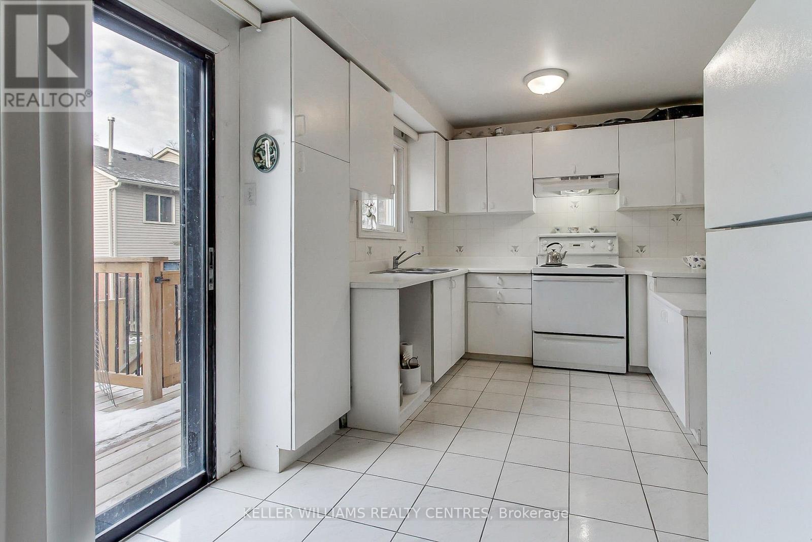 12 - 405 Butler Court, Aurora, Ontario  L4G 6G8 - Photo 13 - N12650412