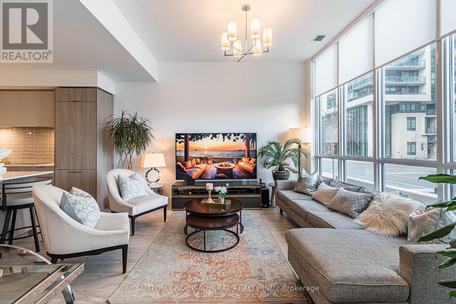 Th 107 - 70 Annie Craig Drive, Toronto, Ontario  M8V 0C4 - Photo 6 - W12650416